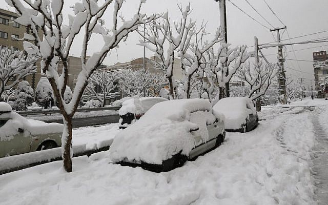 śnieżyca sparaliżowała iran