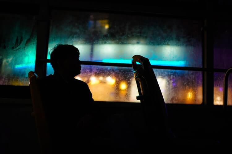 Hiszpania chce chronić kobiety w nocnych autobusach