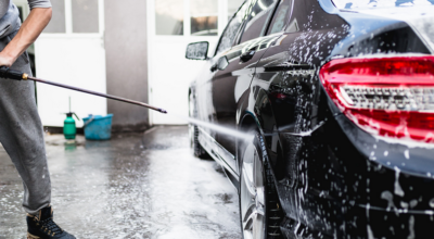 mandaty za mycie auta