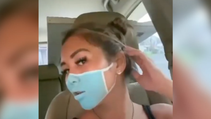 Namalowali maseczki na twarzach